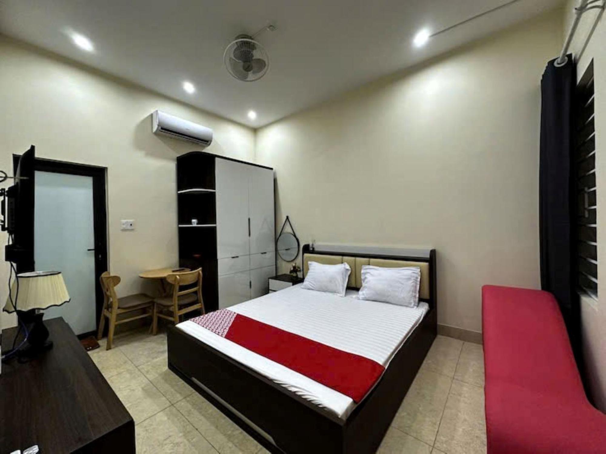 Dung Quyen Hotel